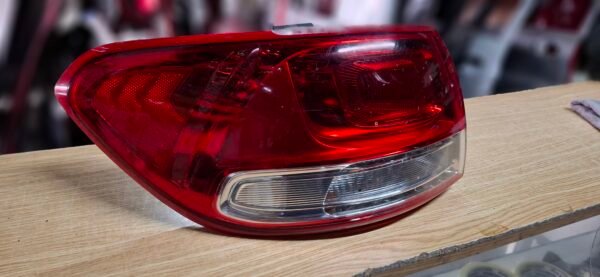 CALAVERA IZQUIERDA KIA SORENTO 2015-2017 - Image 4