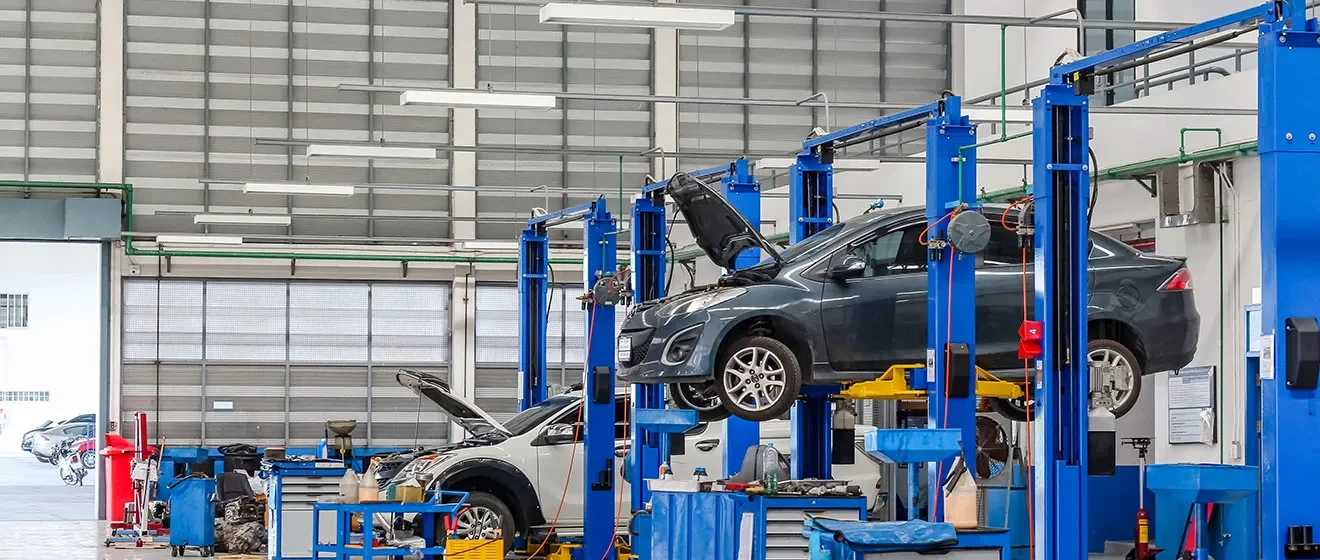 Fama - Autopartes y Cristales