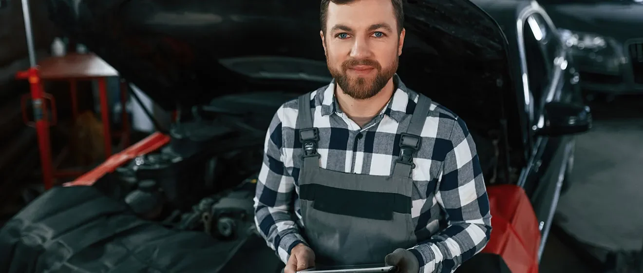 Fama - Autopartes y Cristales