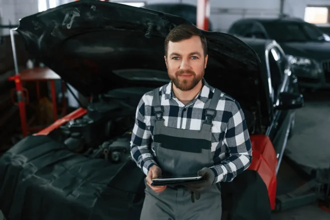 Fama - Autopartes y Cristales